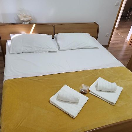 Apartment Luna Malinska Eksteriør billede