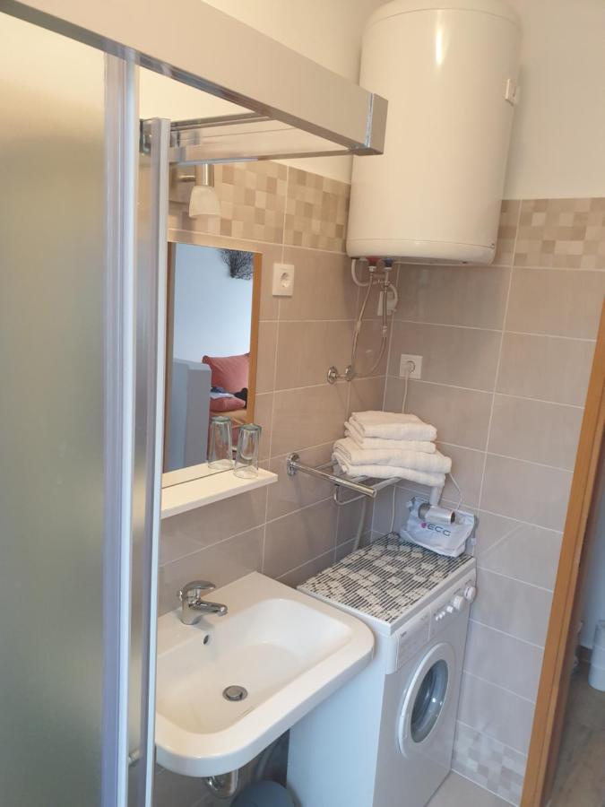Apartment Luna Malinska Eksteriør billede
